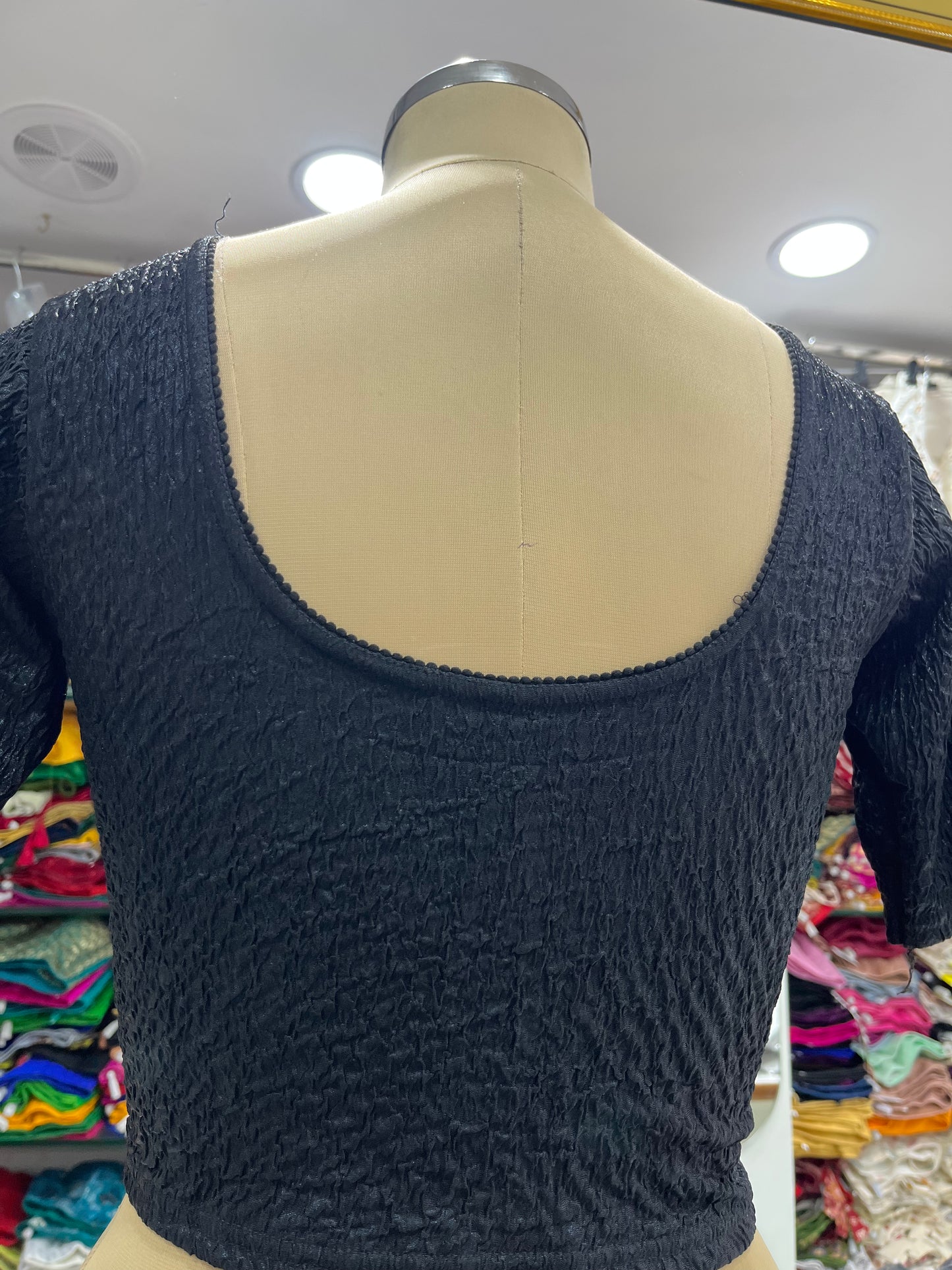 STRETCHABLE BLOUSE