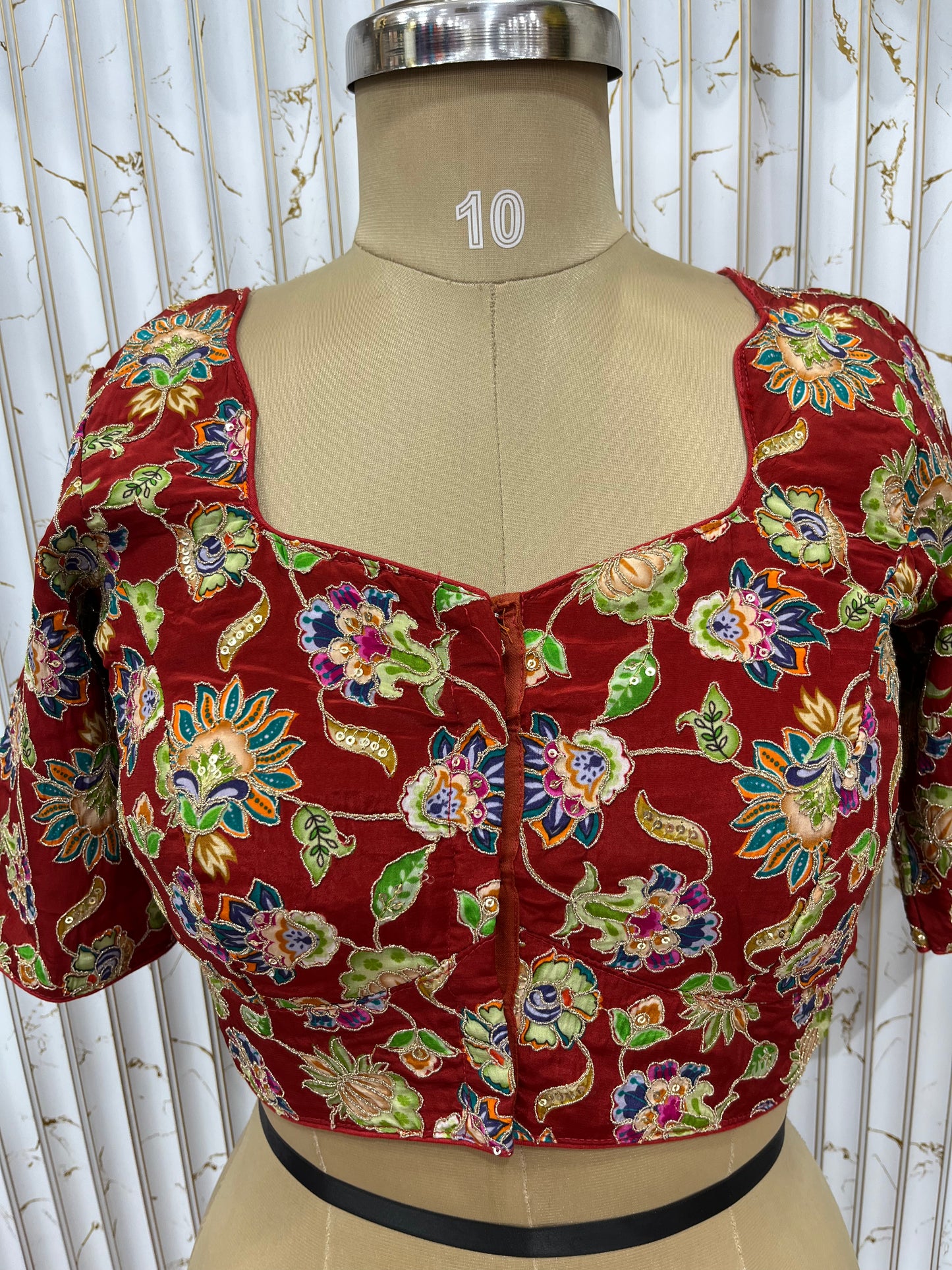 Position print blouse