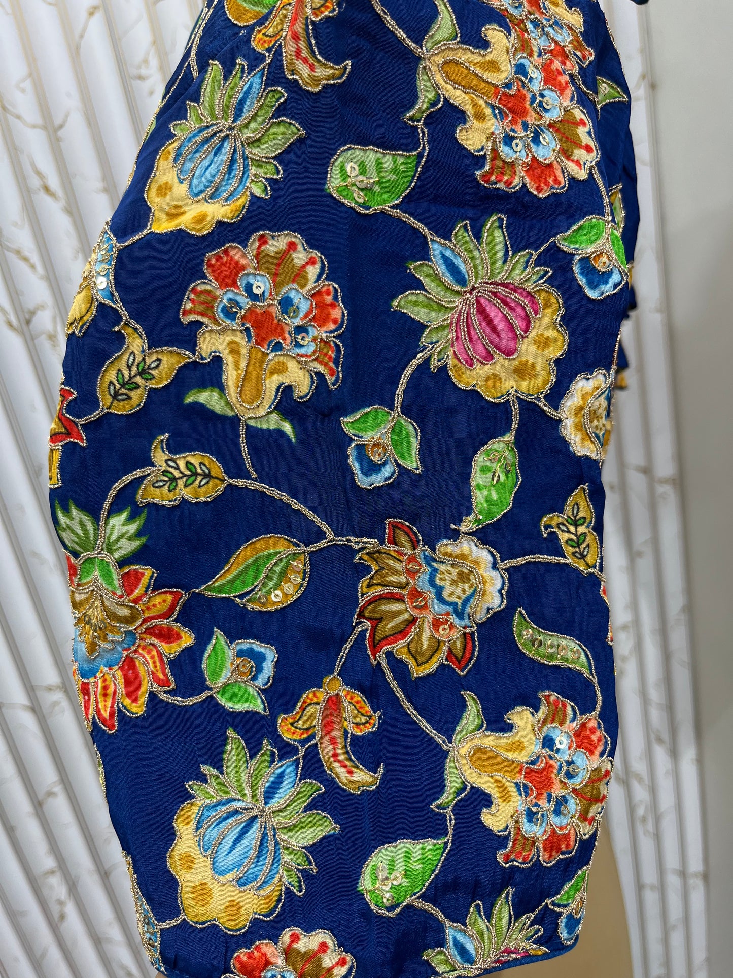 Position print blouse