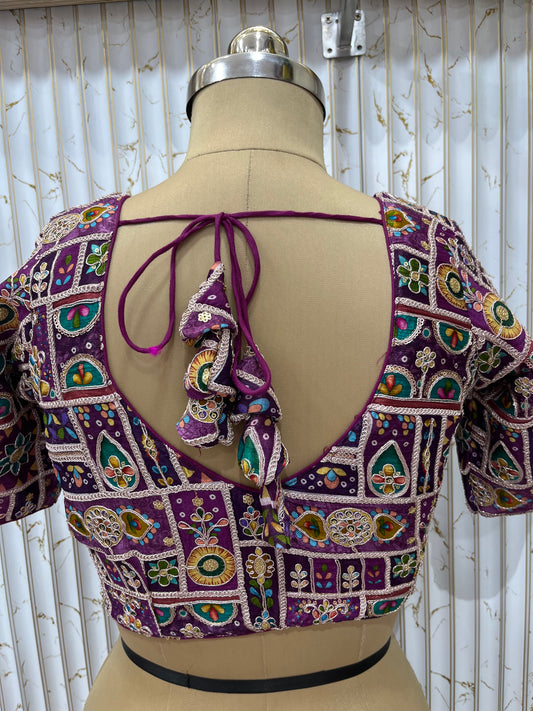 Position print blouse