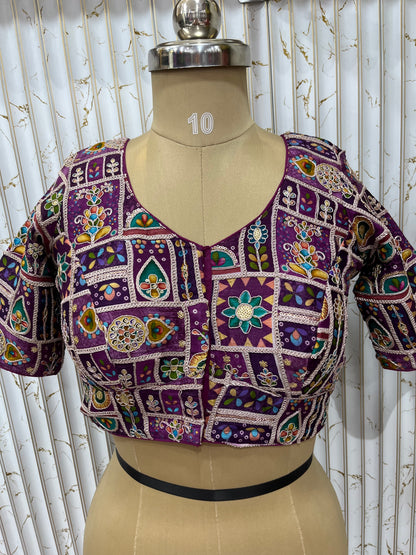 Position print blouse