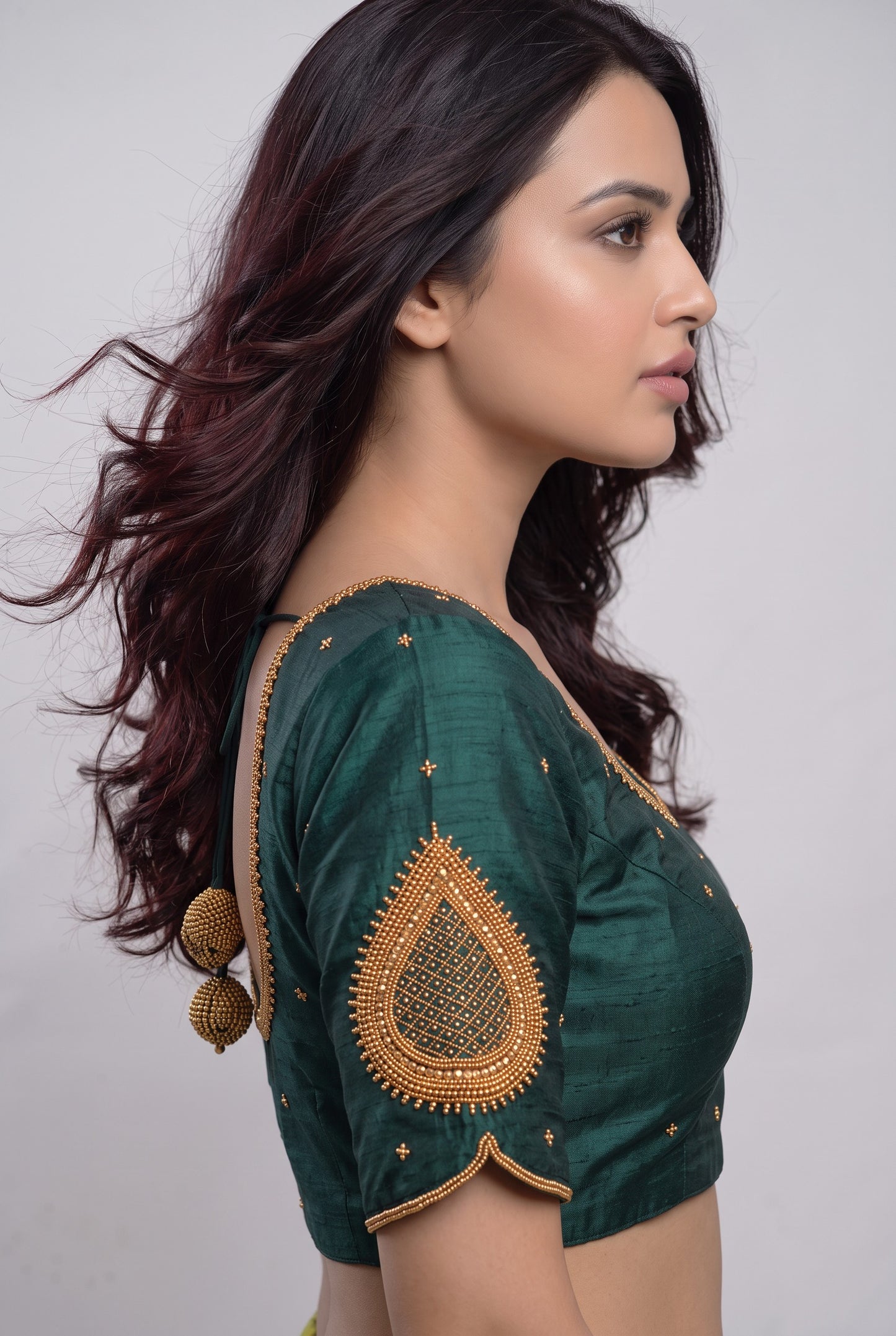 HANDWORK READY MADE BLOUSE  AARI WORK (BOTTLE GREEN)