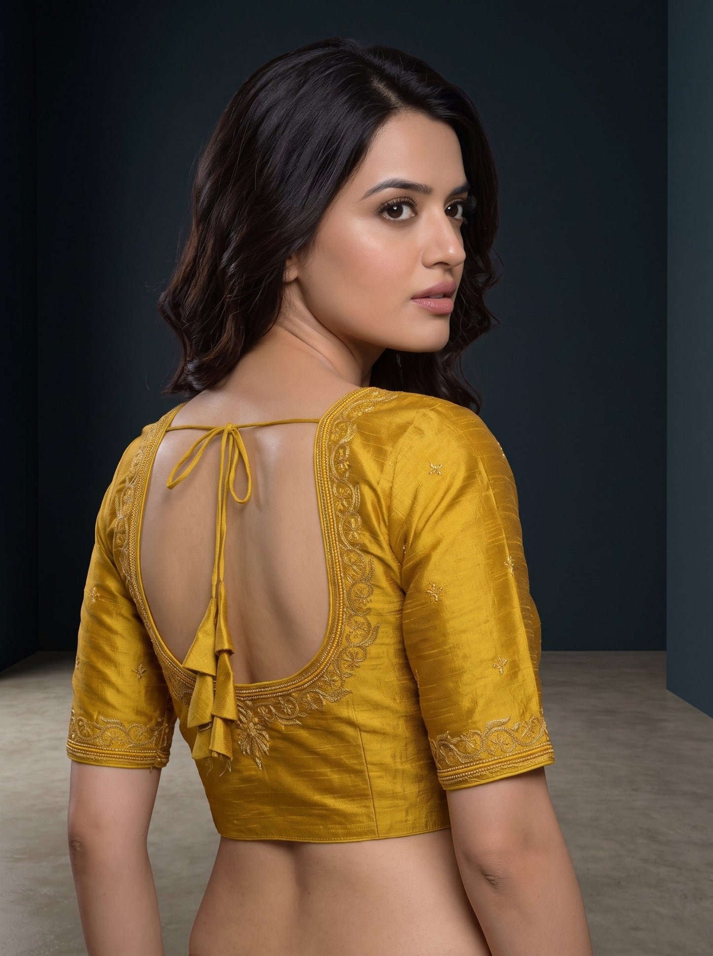 HANDWORK READY MADE  BLOUSE AARI WORK (GOLD)