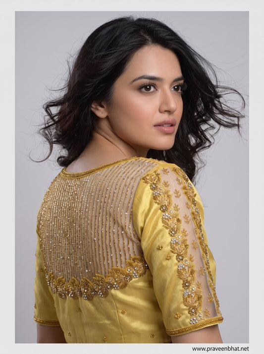 HANDWORK READY MADE  BLOUSE AARI WORK (GOLD)