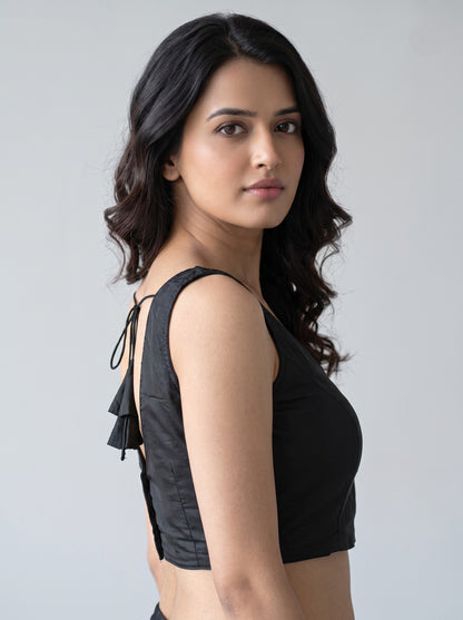 READY MADE SLEEVELESS SILK BLOUSE (BLACK)